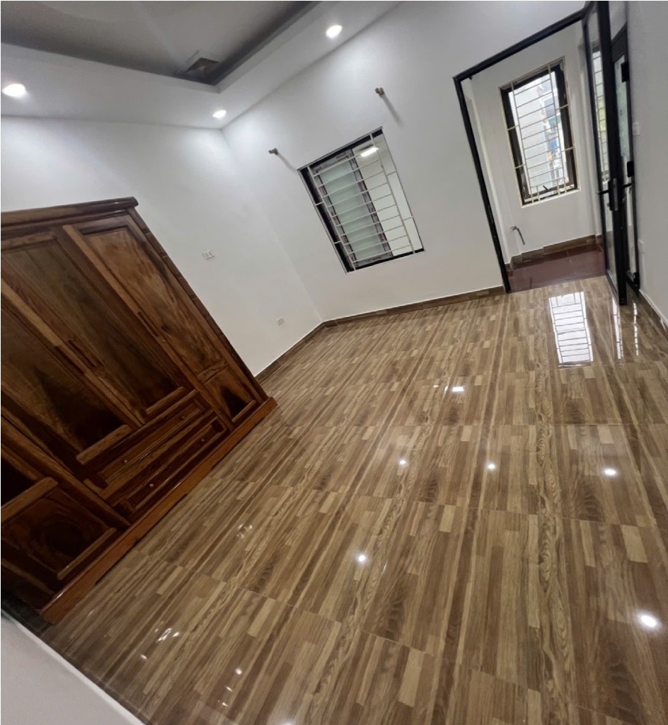 CC nhờ Bán nhà Trương Định, Kim Đồng. DT 56m, Ngõ thông, KD, Ô tô đỗ Cổng Chỉ hơn 6 tỷ